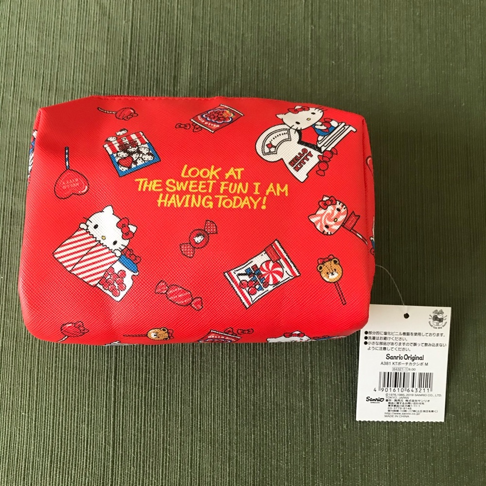 Hello Kitty makeup bag